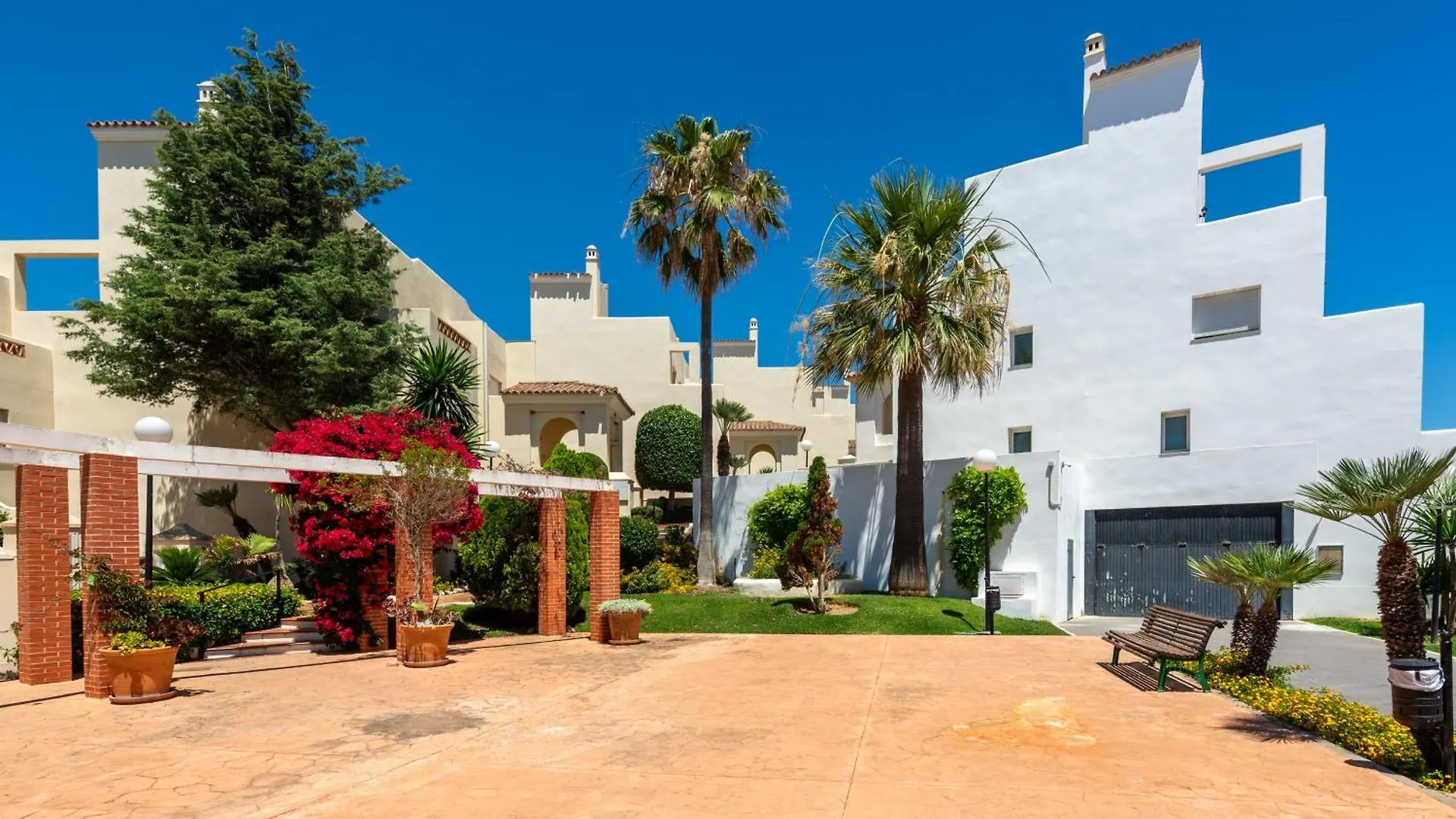 Estrella De Bahia Casares Apartment Homestay